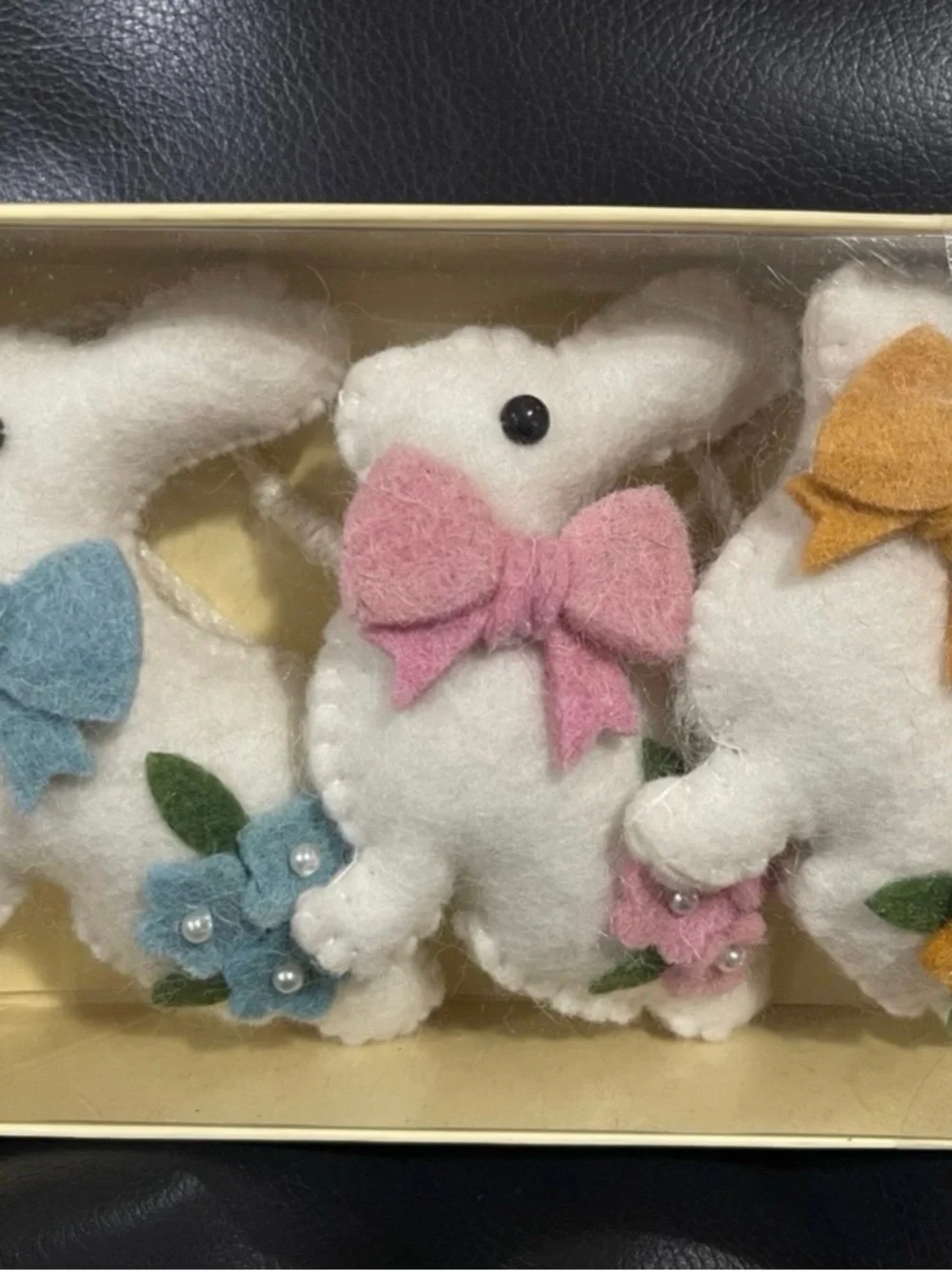 Cottontail Lane Easter Bunny Garland - Easter Bunnies with Bows Garland
